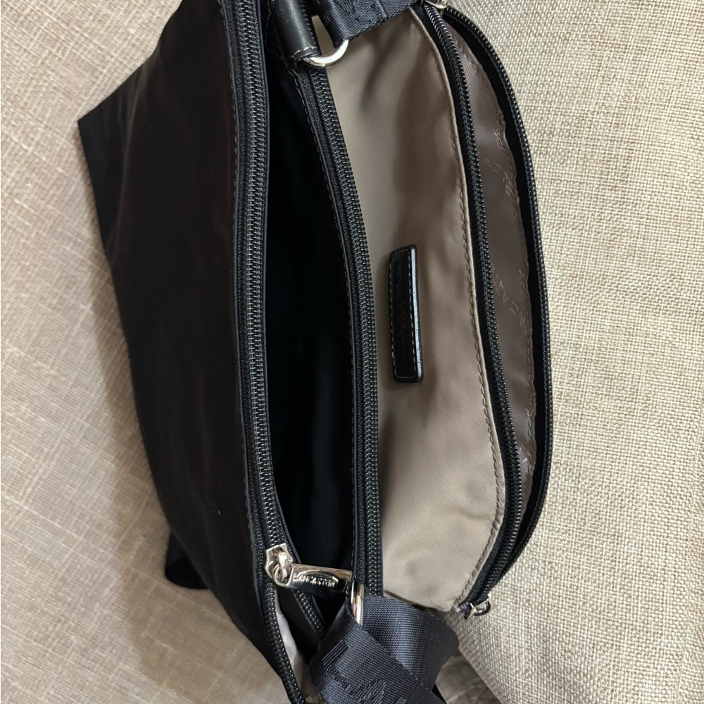 Elegant Black Women's Messenger Bag